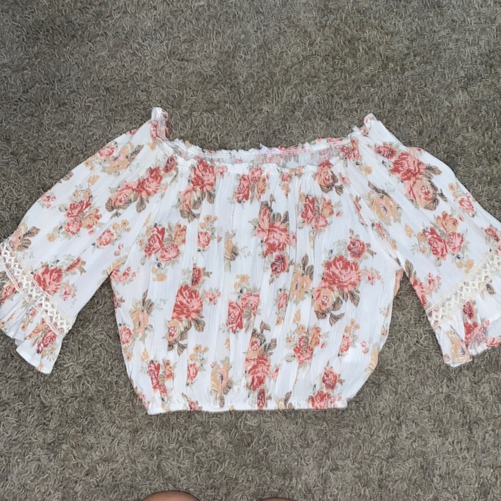 Off the shoulder blouse. Very cute for brunches!